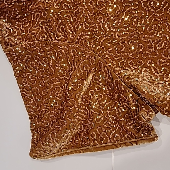 Roaman's Velour Sparking Pailette Short Sleeve Evening Top Gold 2X - Picture 6 of 11